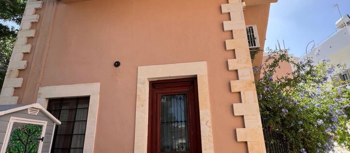 Διαμέρισμα παραδοσιακό με οντά Καμηλάρι Μάταλα Κρήτης Traditional apartment with camels in Matala, Crete εικόνα ακινήτου