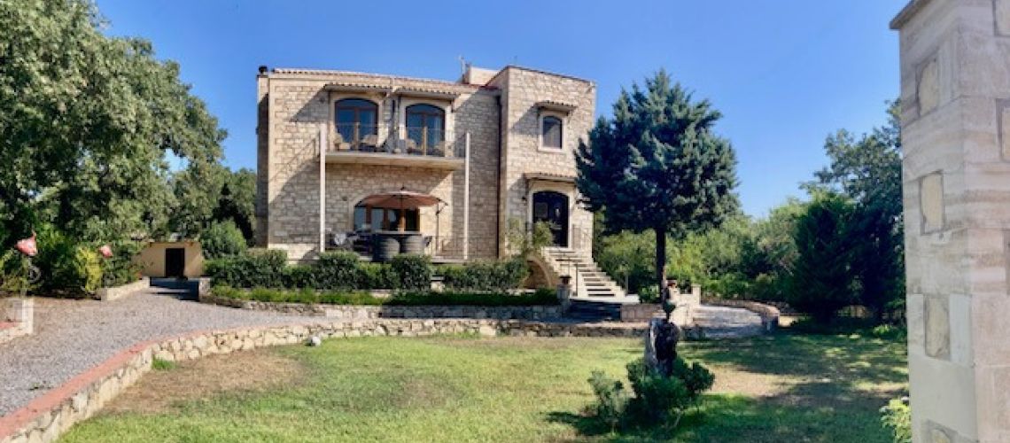 Πωλείται κατοικία με τζάκι πισίνα και ωραία θέα Κάστελλο Ρέθυμνο For sale a house with a fireplace, a swimming pool and a nice view, Kastello Rethymnon εικόνα ακινήτου
