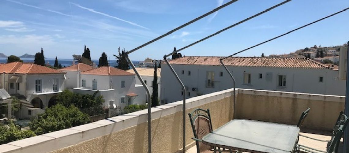 Διώροφη κατοικία για πώληση λιμάνι Σπέτσες εικόνα ακινήτου