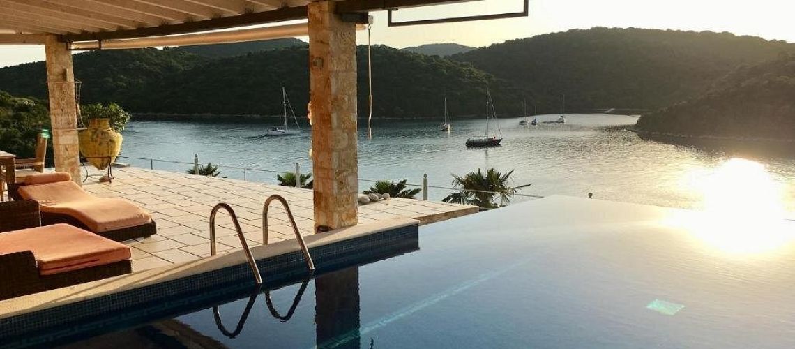 Επιπλωμένη μονοκατοικία δίπλα στη θάλασσα με μαγευτική θέα Συβότα Θεσπρωτία Furnished detached house next to the sea with a magnificent view Sivota Thesprotia εικόνα ακινήτου