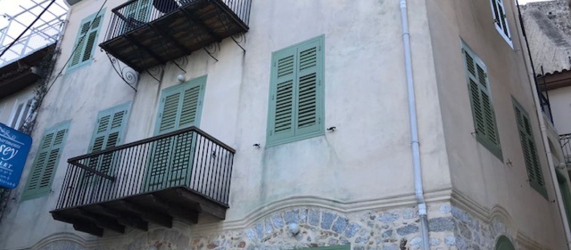 Κτίριο 3 οροφοδιαμερισμάτων για πώληση κέντρο Ναύπλιο Building of 3 storey apartments for sale in the center of Nafplio εικόνα ακινήτου