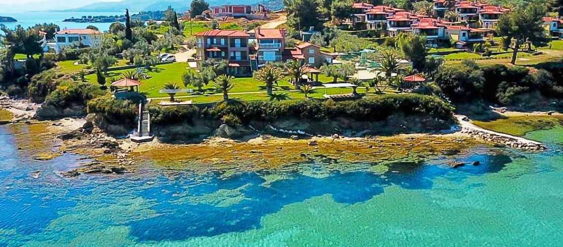 Νικήτη Χαλκιδική: Παραθαλάσσια Βίλα με Πανοραμική Θέα στο Αιγαίο Nikiti Halkidiki: Seaside Villa with Panoramic Aegean View εικόνα ακινήτου