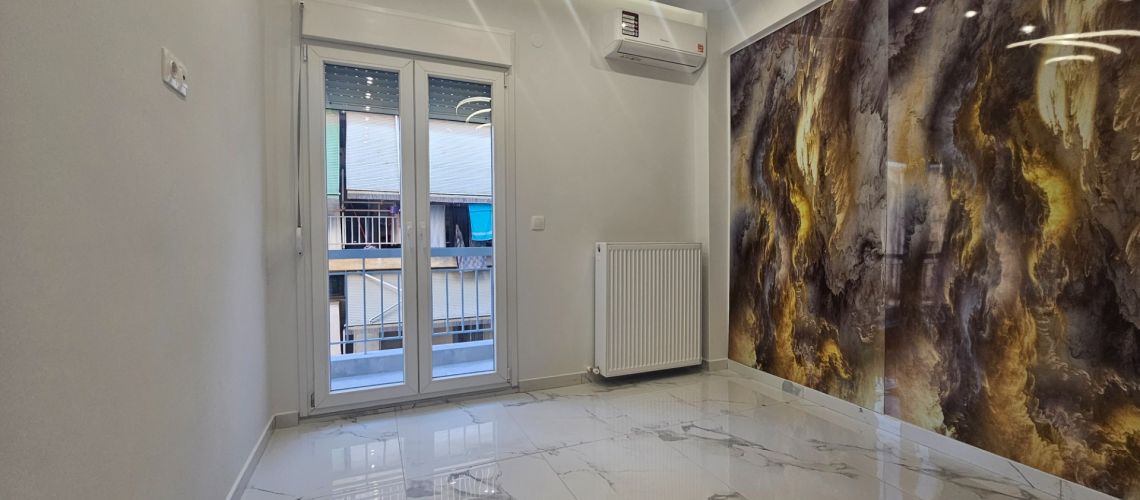 Πωλείται ανακαινισμένη δίχωρη γκαρσονιέρα Τριανδρία Θεσσαλονίκη Renovated two-rooms apartment for sale in Triandria, Thessaloniki εικόνα ακινήτου