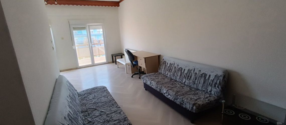 Πωλείται φωτεινό οροφοδιαμέρισμα σε καλή τοποθεσία Κομοτηνή Bright apartment for sale in a good location in Komotini εικόνα ακινήτου