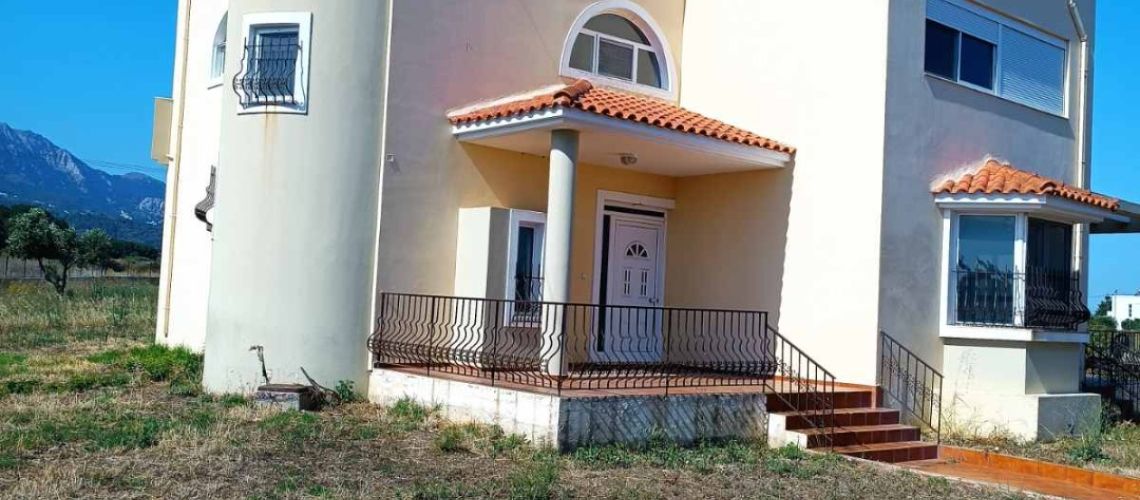 Πωλείται μονοκατοικία μέσα στη φύση με μεγάλο οικόπεδο, θέα & ηρεμία στη Φωκαλιά Κως Detached house for sale in nature with a large plot, view & tranquility in Fokalia Kos εικόνα ακινήτου