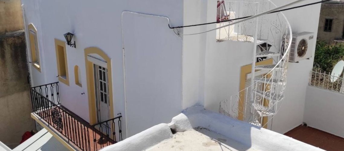 Πωλείται παραδοσιακή οικία με θέα θάλασσα και κεντρική τοποθεσία Πλάτανος, Λέρος Traditional house for sale with sea view and central location Platanos, Leros εικόνα ακινήτου