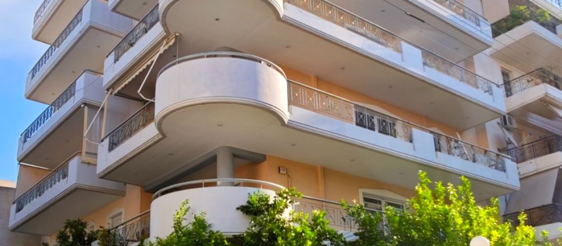 Πωλείται διαμέρισμα 4 υπνοδωματίων με άνετους χώρους Δάφνη Αττικής εικόνα ακινήτου